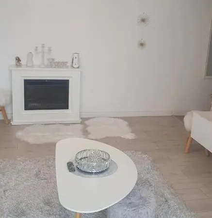 Apartment White Terezian *